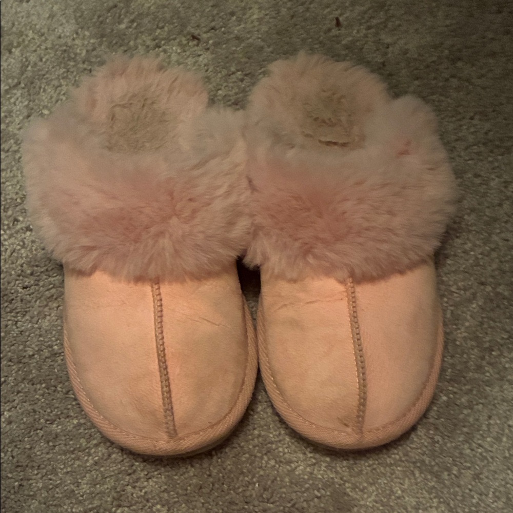 Cozy Pink Fur-Lined Slippers
